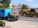 Новости: В центре Керчи из-за порыва водовода ограничено движение