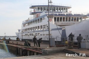 Реконструкцию причалов в порту «Крым» опять отложили