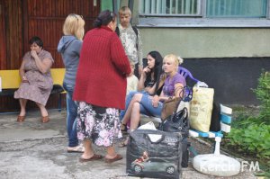 В Керчи беженцев с востока Украины начали массово увольнять с работы