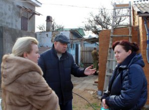 Беженке из Луганска, которая проживает в Героевке, помогут власти Керчи