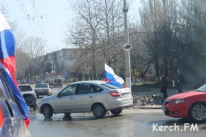 В Керчи проходит автопробег «Национально-освободительное движение»