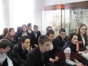Керченский музей провел для школьников ассамблею «Время вперед»