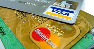 Банки Крыма пока не обслуживают карты Visa и MasterCard