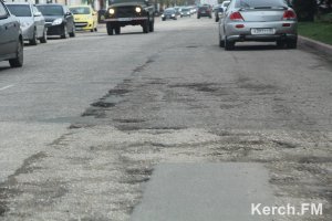 В Керчи ямочный ремонт дорог выполнят четыре подрядчика