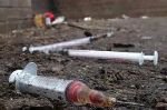 Наркоманы в Керчи  колются в подъезде жилого дома (видео)