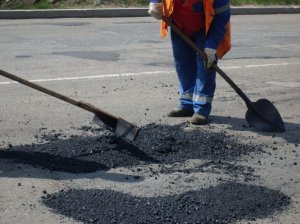 Новости » Общество: В Крыму обещают удешевить строительство и ремонт дорог с помощью новых технологий