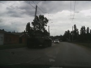 Утром по улицам Керчи проехала военная техника (видео)
