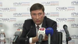 Новости » Политика: Власти Крыма заявили, что не позволят радикалам нарушить спокойствие в Крыму