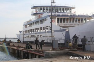 Новости » Общество: Погода помогает  работе Керченской переправы