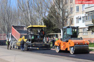 Новости » Общество: В Керчи заасфальтировали дорогу по улице Гайдара