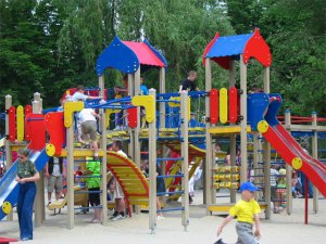 В Керчи на установку новых детских площадок потратят 2 млн руб