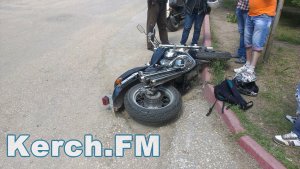 В Керчи в Аршинцево «ВАЗ» сбил мотоциклиста