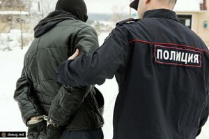 В Керчи сотрудники вневедомственной охраны задержали прохожего