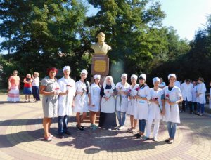 В Керчи студентам рассказали о сестринском деле в Крымской войне
