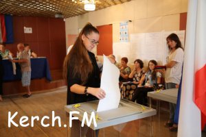 В Керчи проходят общероссийские и местные выборы