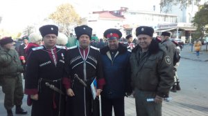 Керчане участвовали во вручении знамени крымским казакам