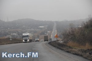 Новости » Общество: В этом году строительство дорог обещают закончить до 1 октября