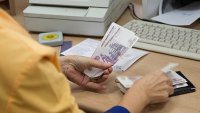 Новости » Общество: В Крыму ежемесячную денежную выплату начинают выдавать ветеранам в двойном размере