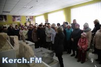 Новости » Общество: Для керчан провели бесплатную экскурсию в музее каменных древностей