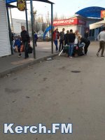 Новости » Общество: В Керчи на рынке снова появились стихийщики с рыбой