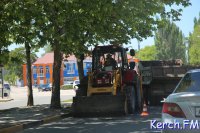 Новости » Общество: В Керчи на Пирогова затрудненно движение из-за работ водоканала