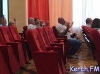 Новости » Общество: В Керчи депутаты решили, кому присвоят звание «Почетный гражданин»