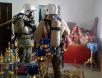 Керченские МЧСники тренировались тушить пожар в Храме