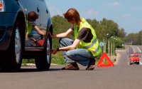 Водители теперь должны надевать спецжилеты во время вынужденной остановки за городом