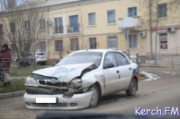 Новости » Криминал и ЧП: В Керчи столкнулись «Toyota» и «Daewoo»