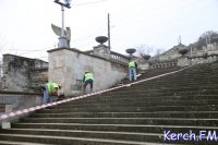 В лапидарии Керчи решат, подлежат ли грифоны с Митридатской лестницы реставрации