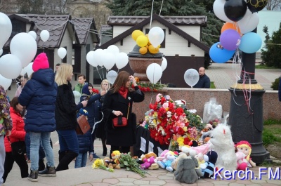 Новости » Общество: Керчане через соцсети собрались в память о погибших в Кемерово