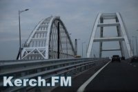 Крымским мостом за 2,5 месяца воспользовались столько же машин, сколько переправой за год
