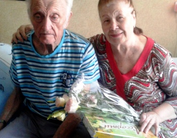В Керчи поздравили пары, которые живут в браке более 50 лет