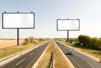 Росавтодор подготовит единые требования к рекламным щитам на трассах