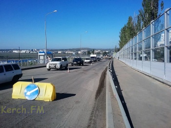 Новости » Общество: На мосту по ШГС опять пробки