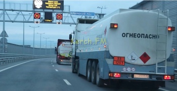 Новости » Общество: Почти 200 тысяч автомобилей проехали по Крымскому мосту в январе