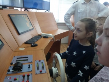 Школьники получили незабываемые эмоции от посещения Керченского морского колледжа