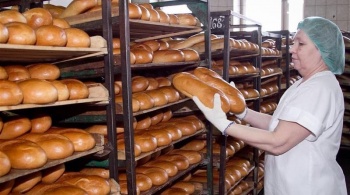Российские эксперты сообщают о возможном росте цен на молоко, гречку и хлеб