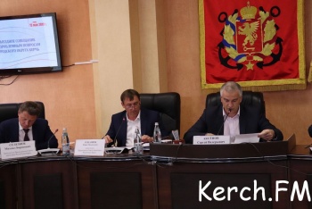 Аксенов пообещал еще раз приехать в Керчь в июне