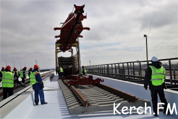 Путин: ж/д часть Крымского моста достроят раньше срока