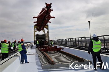 Минтранс РФ готовится к досрочной сдаче в эксплуатацию Крымского моста