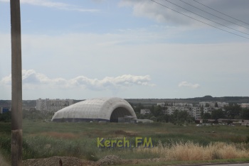 Ты репортер: Что будет: в Керчи надули купол ледового катка