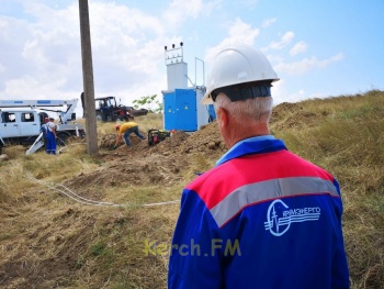 Новости » Общество: Специально для нескольких пансионатов в Героевке керченский РЭС устанавливает новую подстанцию