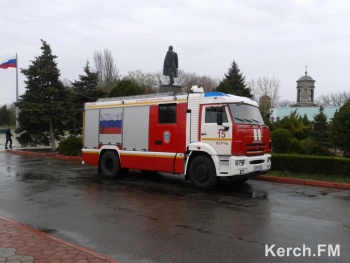 Новости » Общество: За неделю сотрудники МЧС ликвидировали почти 170 пожаров в Крыму