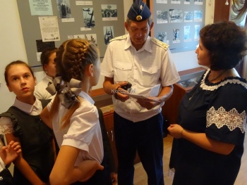 Встреча с военным летчиком прошла у керченских школьников
