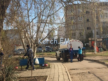 Новости » Коммуналка: В некоторых районах Керчи - перебои с водой