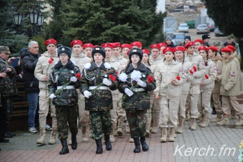 Новости » Общество: Керчь посетила делегация юнармейцев из Москвы