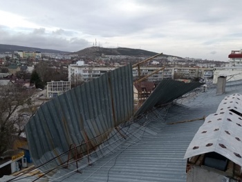 В Крыму потребовалась помощь спасателей, чтобы устранить последствия непогоды