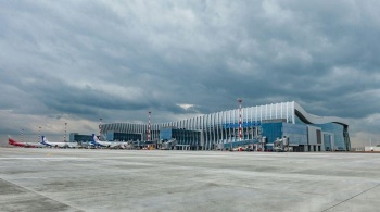 Авиакомпании начали ежедневно отменять десятки рейсов в Крым