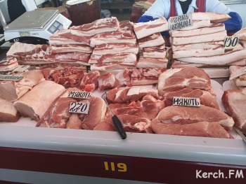 На центральном рынке в Керчи  уже торгуют «хозяева точек»